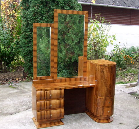 Art Deco Dressing Table or Vanity.